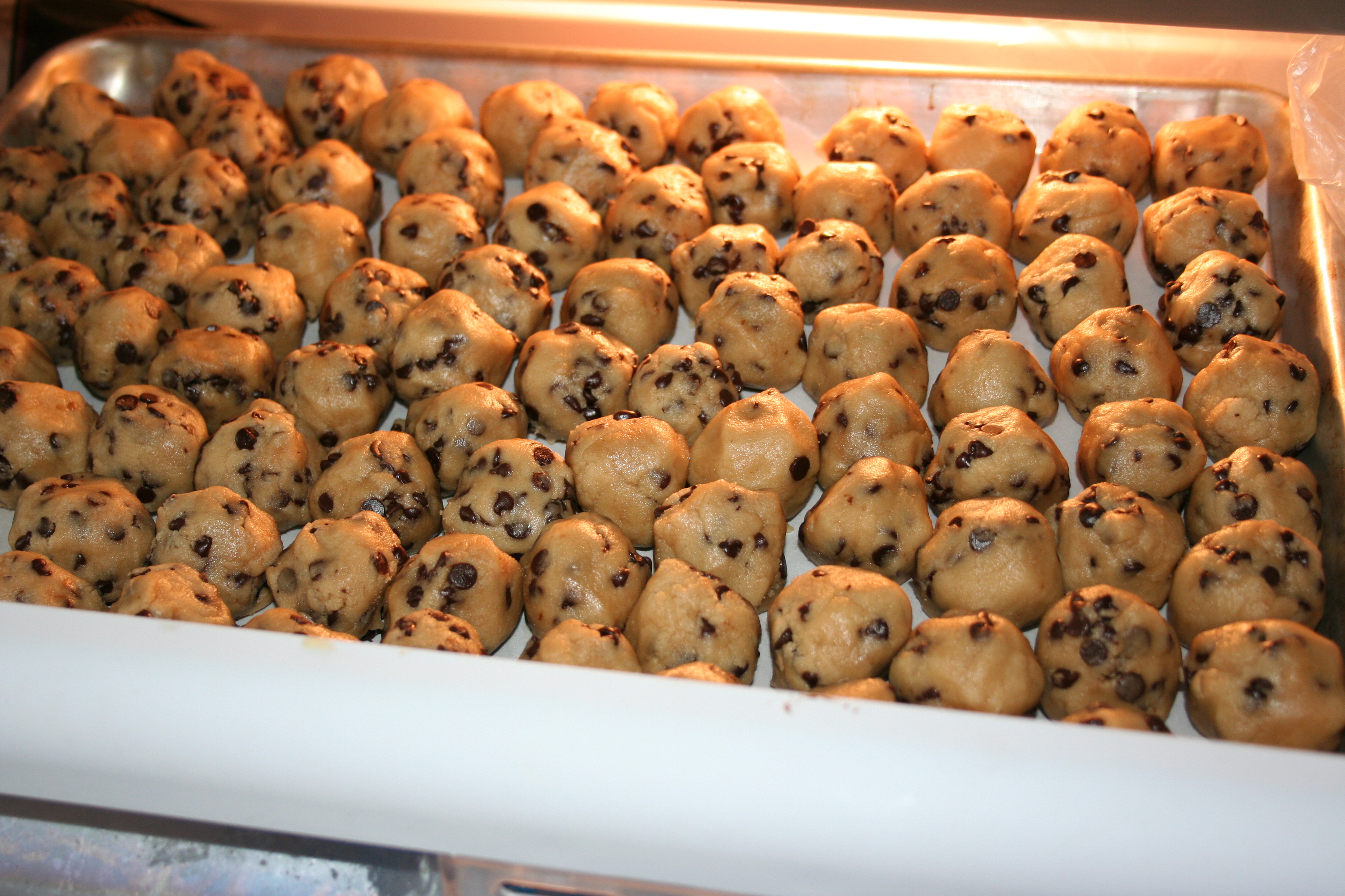 How to freeze cookie dough balls
