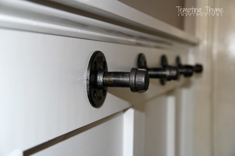 DIY Industrial Pipe Hooks