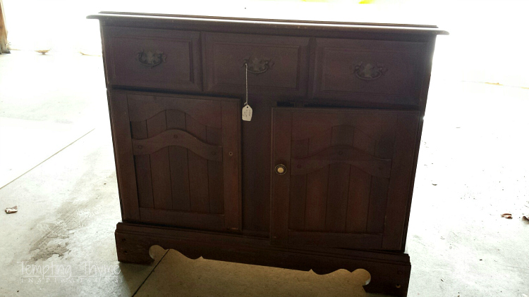 Sometimes you just hit the jackpot when you go to goodwill. This little chest was refinished with 2 colors of chalk paint and distressed with sandpaper and stain.