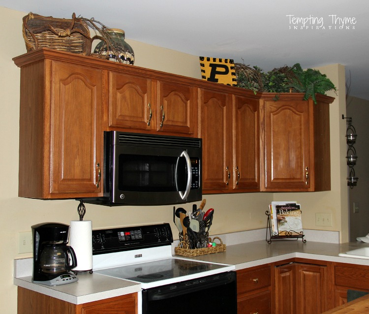 How to paint oak cabinets