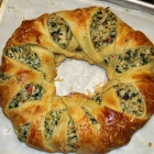 Spinach and Artichoke Crescent Ring